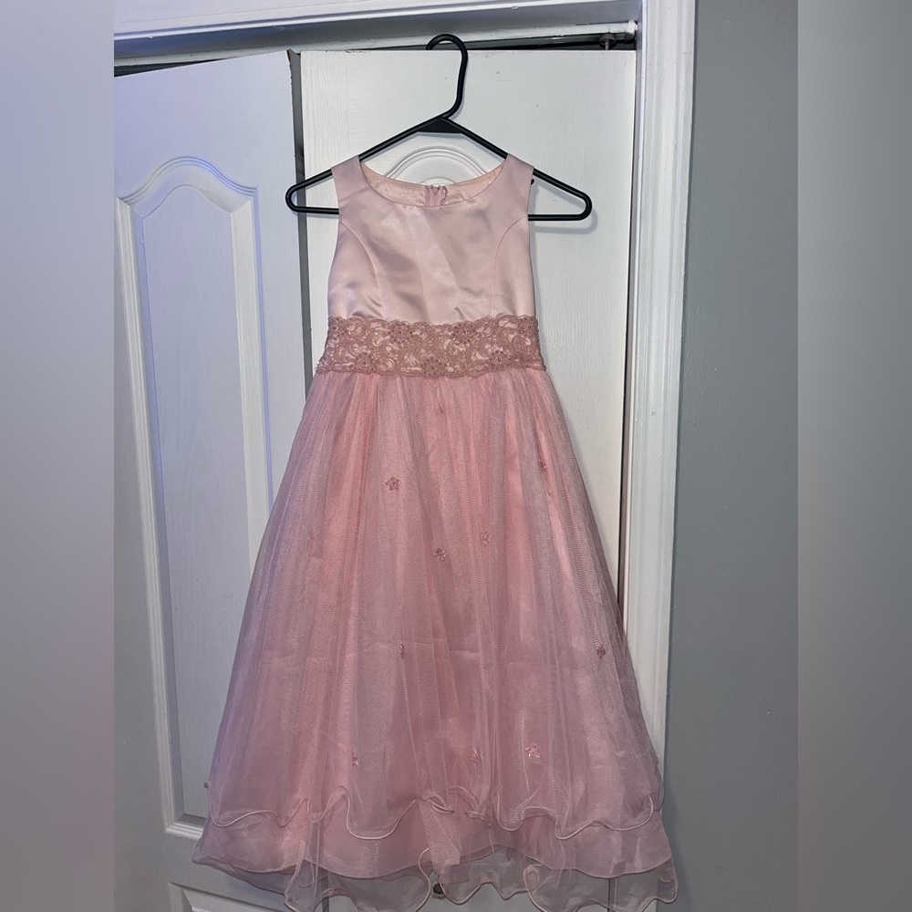 BRAND: Kid’s Dream. SIZE: 9-10 in girls. COLOR: light pink